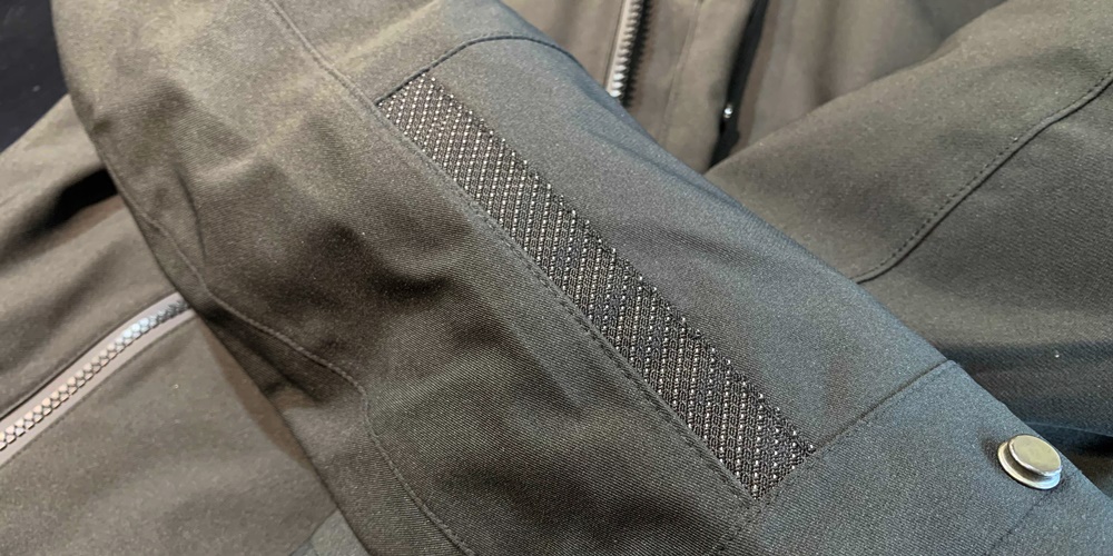 人気モデル「MAYFAIR D-DRY® JACKET」入荷致しました♪